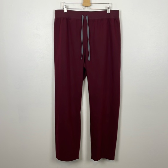 Figs Technical Collection Womens 3XLT Maroon Scrubs 2 Pocket Drawstring Waist - Picture 1 of 10